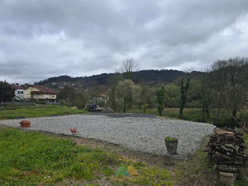 Terreno para Venda em Nogueira Foto 7