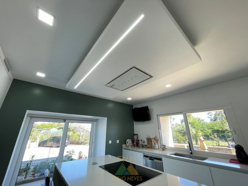 Moradia T3 para Venda em Rebordões (Santa Maria) Foto 51