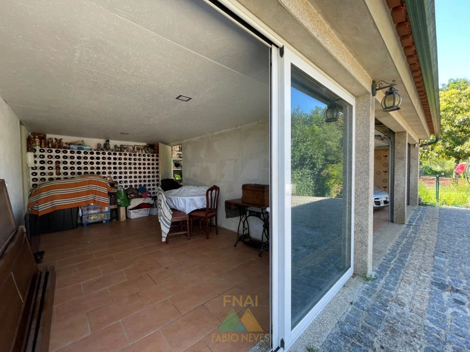 Moradia T3 para Venda em Rebordões (Santa Maria) Foto 75