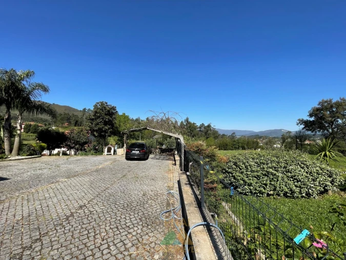 Moradia T3 para Venda em Rebordões (Santa Maria) Foto 23