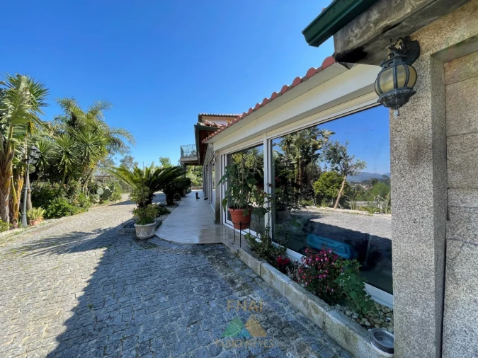 Moradia T3 para Venda em Rebordões (Santa Maria) Foto 77