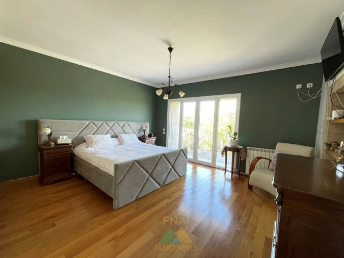 Moradia T3 para Venda em Rebordões (Santa Maria) Foto 59