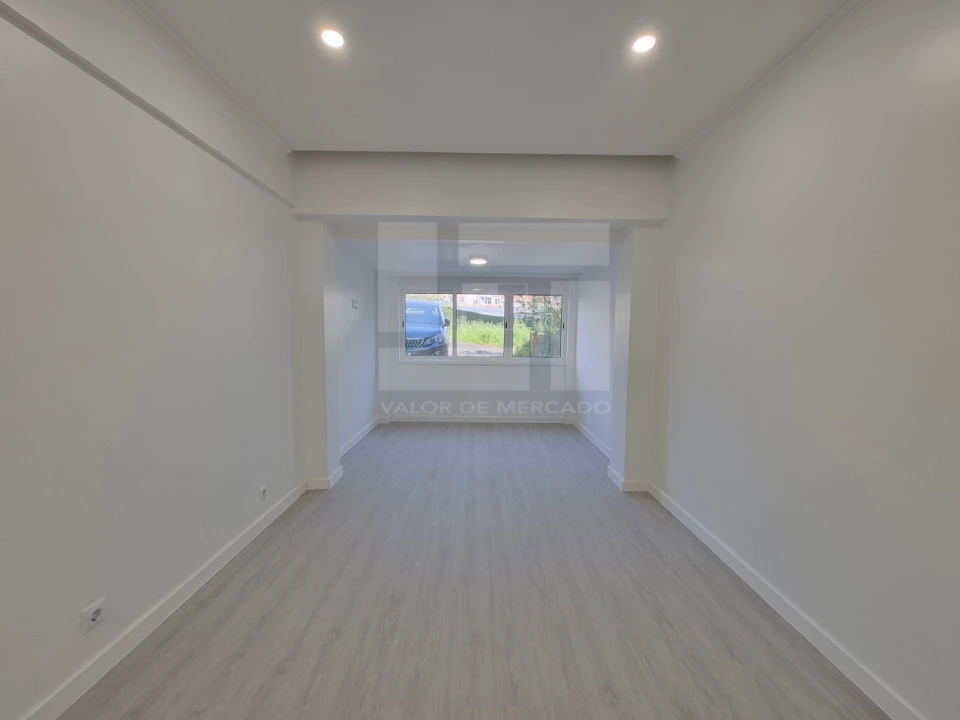 Apartamento T2 para Venda em Águas Livres Foto 10