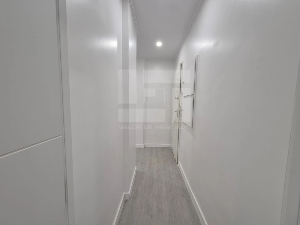 Apartamento T2 para Venda em Águas Livres Foto 13