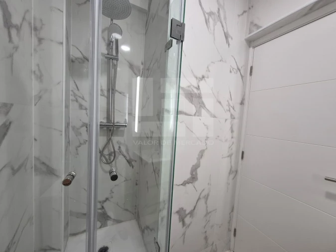 Apartamento T2 para Venda em Águas Livres Foto 6