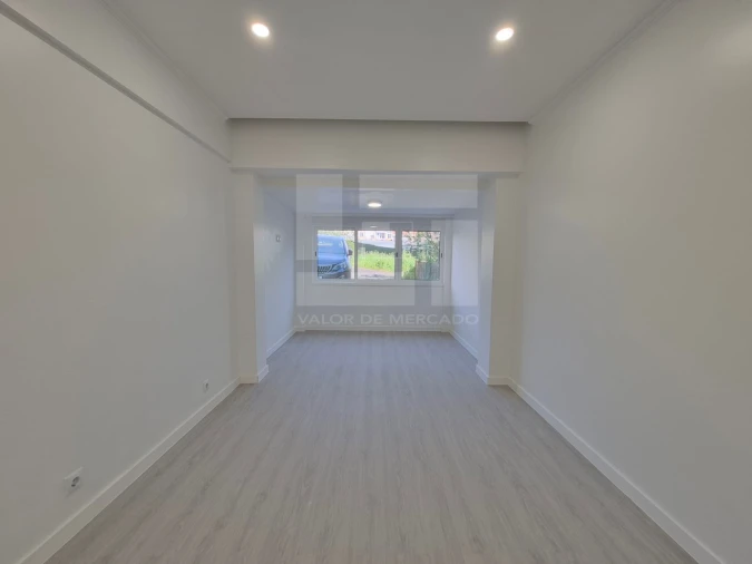 Apartamento T2 para Venda em Águas Livres Foto 10