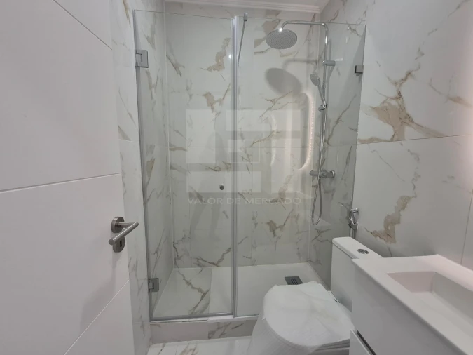 Apartamento T2 para Venda em Águas Livres Foto 15