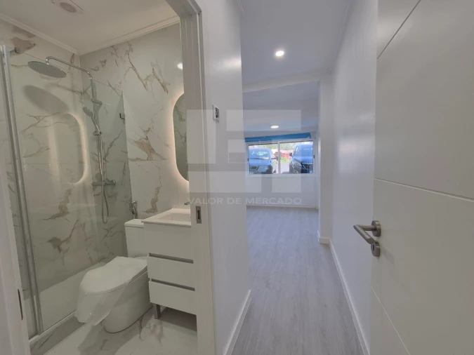 Apartamento T2 para Venda em Águas Livres Foto 17