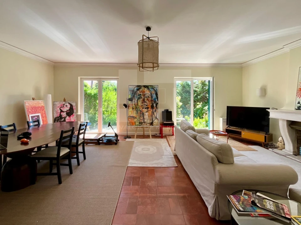 Apartamento T2 para Arrendamento em Misericórdia Foto 2