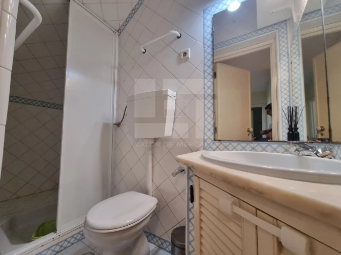 Apartamento T2 para Arrendamento em Misericórdia Foto 19