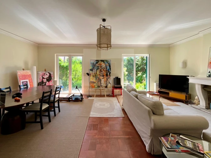 Apartamento T2 para Arrendamento em Misericórdia Foto 2