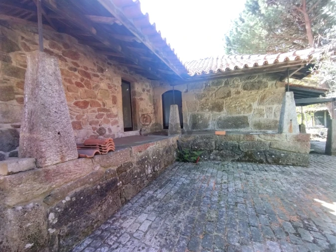 Moradia T4 para Venda em Covas Foto 9