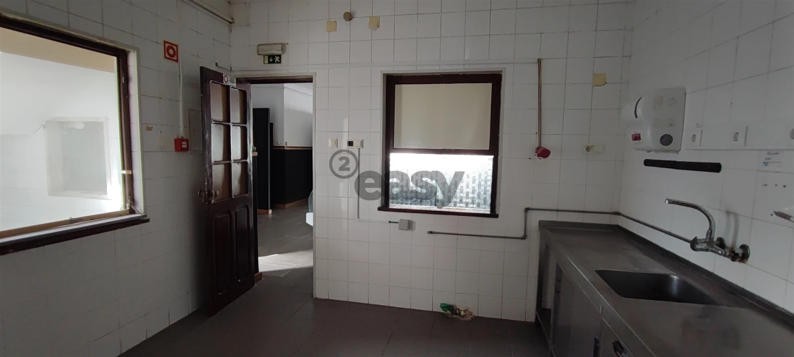 Loja para Arrendamento em Atalaia e Alto Estanqueiro-Jardia Foto 28