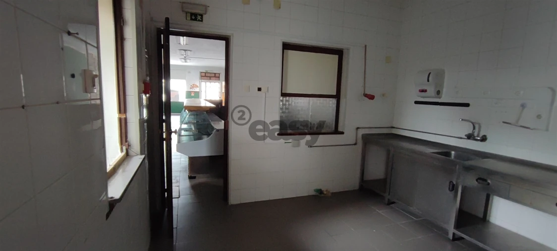 Loja para Arrendamento em Atalaia e Alto Estanqueiro-Jardia Foto 27