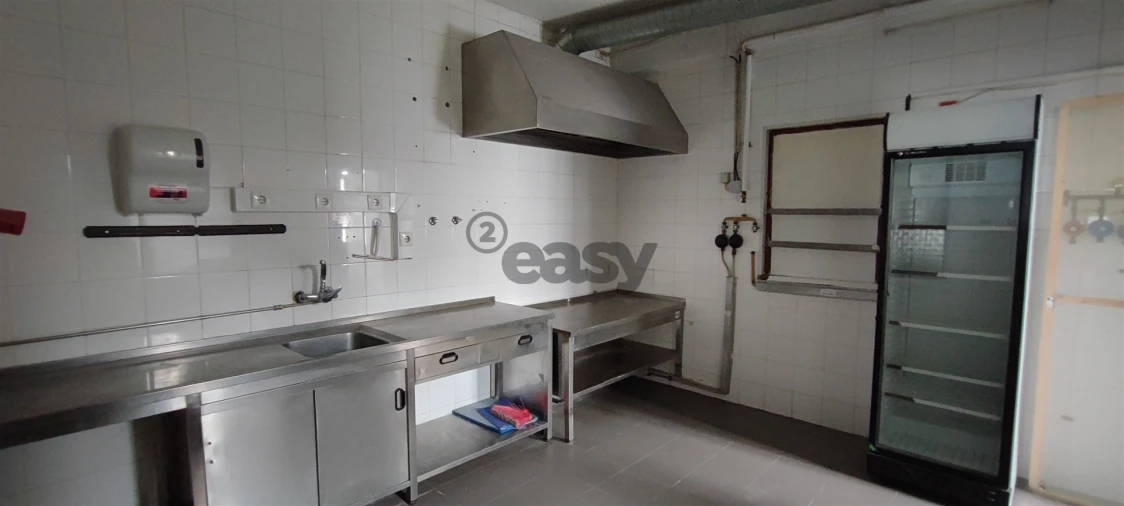 Loja para Arrendamento em Atalaia e Alto Estanqueiro-Jardia Foto 24