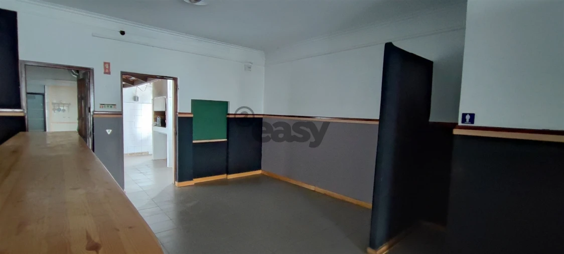 Loja para Arrendamento em Atalaia e Alto Estanqueiro-Jardia Foto 22