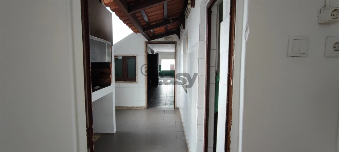 Loja para Arrendamento em Atalaia e Alto Estanqueiro-Jardia Foto 39