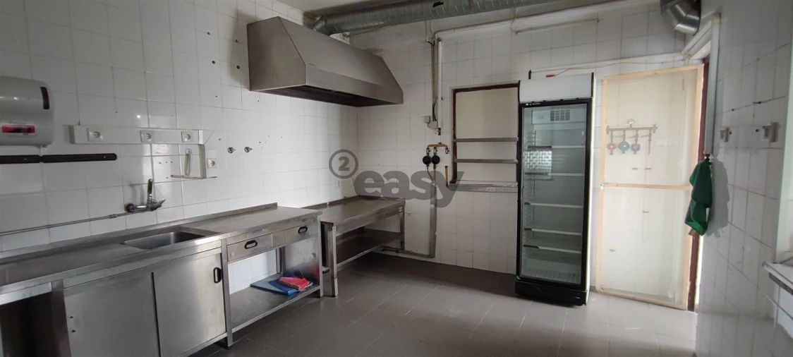 Loja para Arrendamento em Atalaia e Alto Estanqueiro-Jardia Foto 23