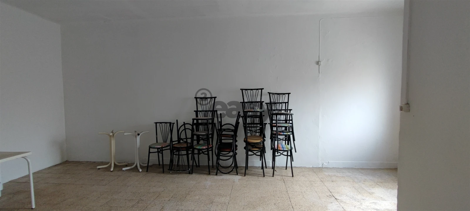 Loja para Arrendamento em Atalaia e Alto Estanqueiro-Jardia Foto 31