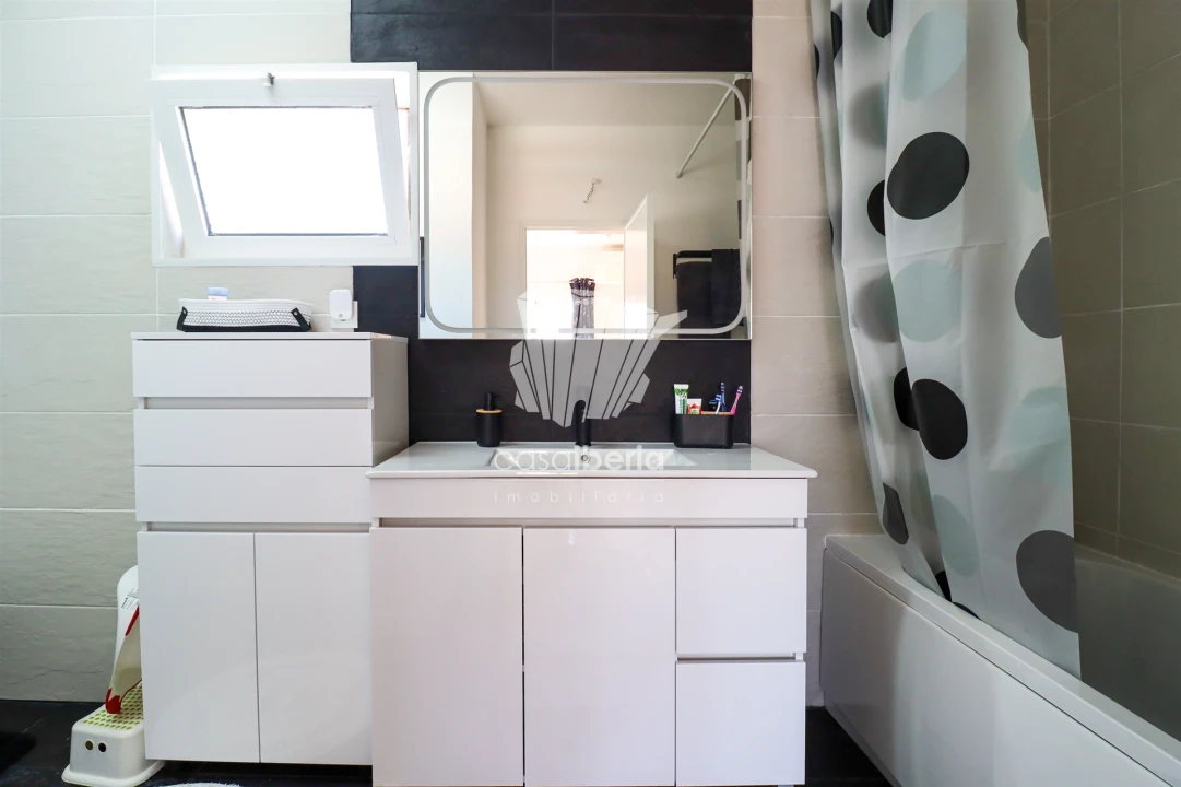 Moradia T3 para Venda em Porches Foto 22