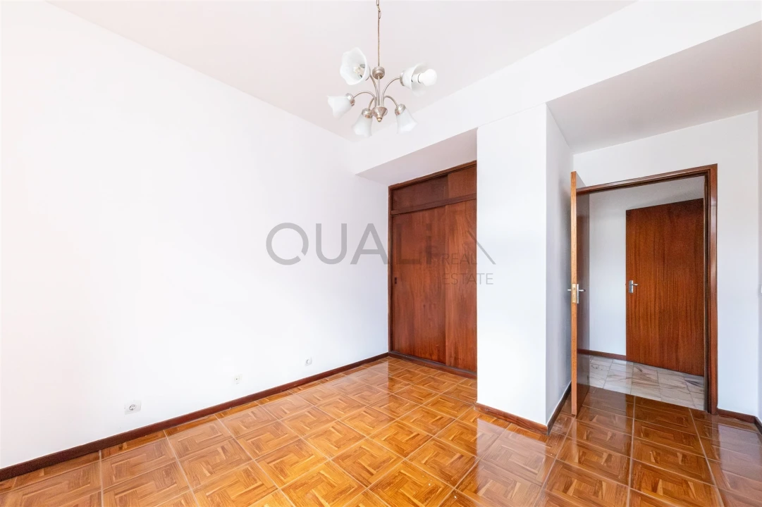 Apartamento T2 para Venda em Funchal (Se) Foto 7