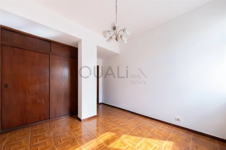 Apartamento T2 para Venda em Funchal (Se) Foto 8