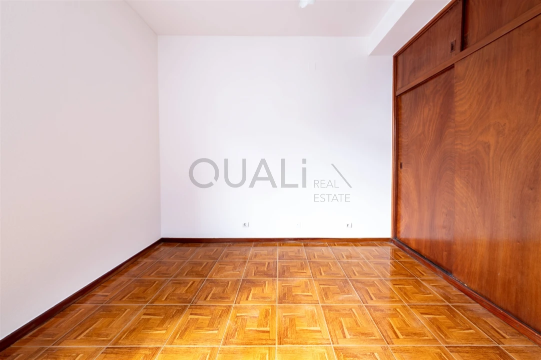 Apartamento T2 para Venda em Funchal (Se) Foto 9