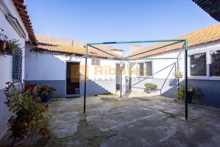 Moradia T3 para Venda em Salvaterra de Magos e Foros de Salvaterra Foto 21