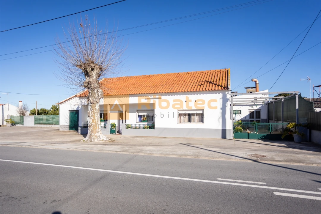 Moradia T3 para Venda em Salvaterra de Magos e Foros de Salvaterra Foto 1