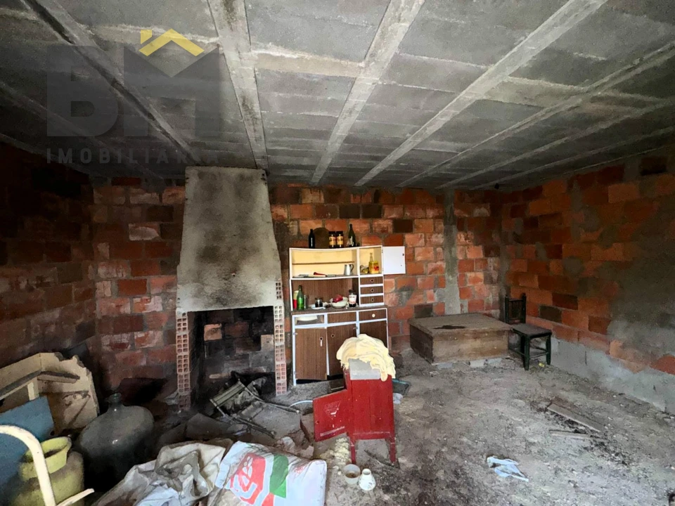 Quinta T0 para Venda em São Miguel de Acha Foto 4