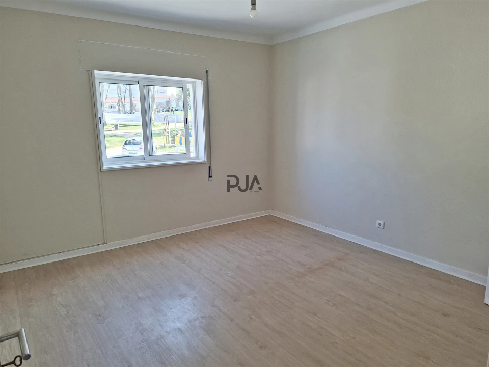 Apartamento T3 para Arrendamento em Viseu Foto 7