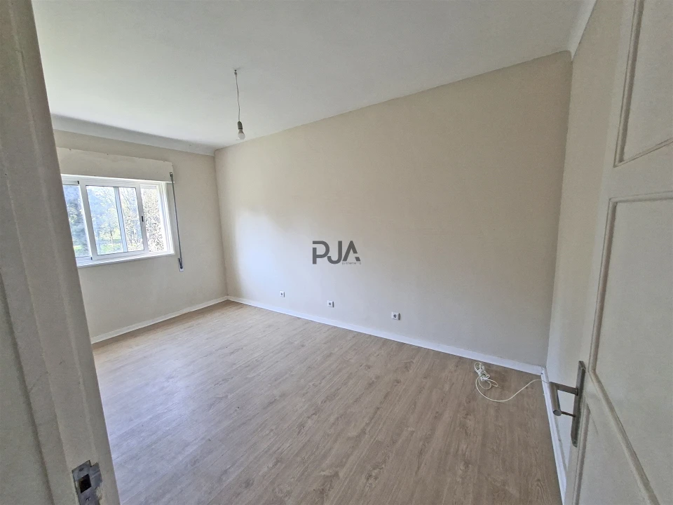 Apartamento T3 para Arrendamento em Viseu Foto 8