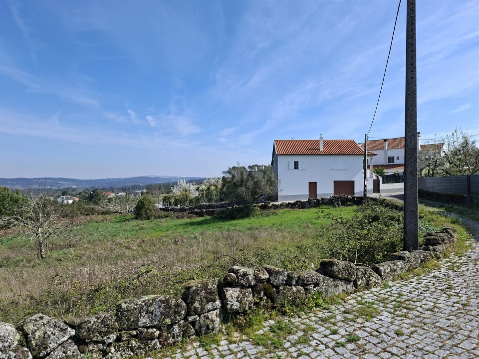 Terreno para Venda em Algodres Foto 1