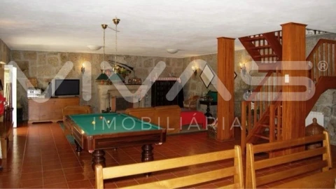 Moradia T3 para Venda em Bouro (Santa Maria)