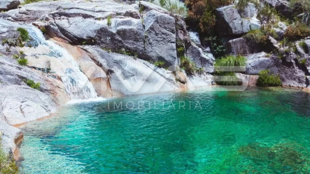 Moradia T3 para Venda em Bouro (Santa Maria) Foto 19