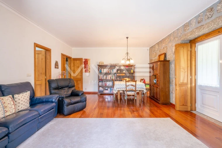 Moradia T3 para Venda em Bouro (Santa Maria) Foto 18