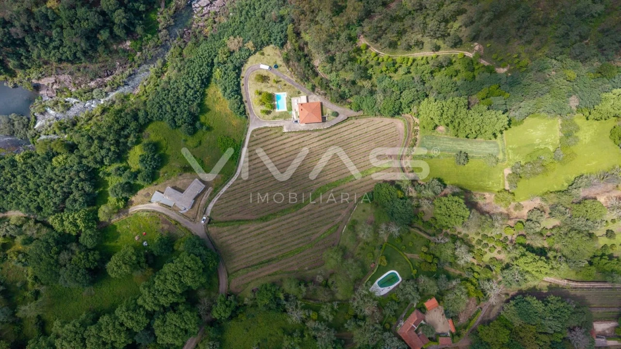 Moradia T3 para Venda em Bouro (Santa Maria) Foto 40