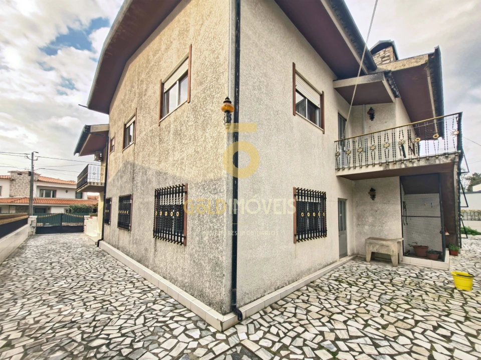 Moradia T3 para Venda em São Roque Foto 38