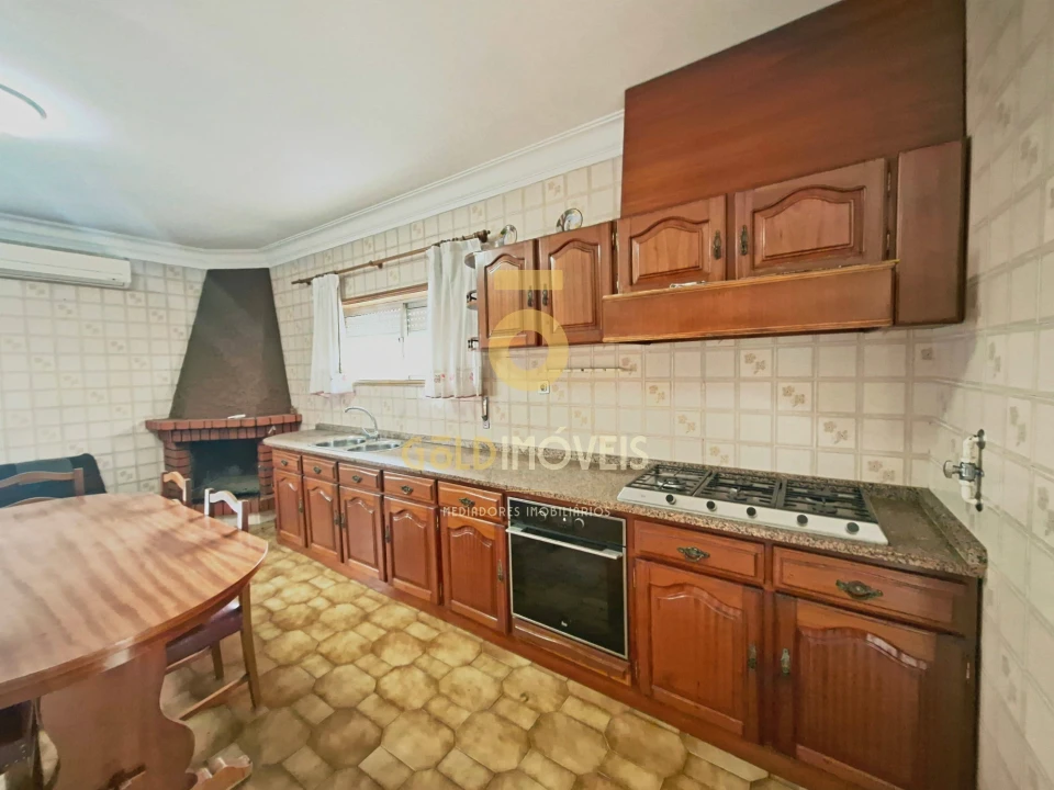 Moradia T3 para Venda em São Roque Foto 8