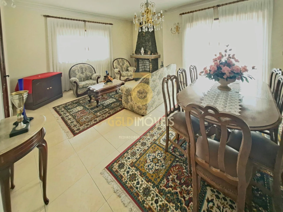 Moradia T3 para Venda em São Roque Foto 19