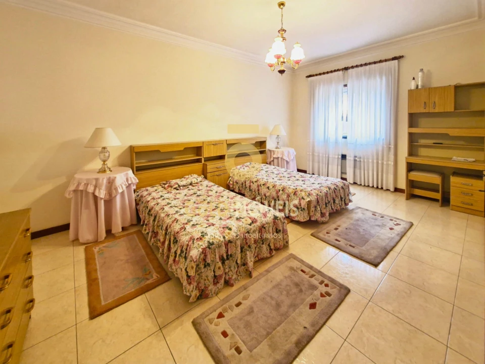 Moradia T3 para Venda em São Roque Foto 22