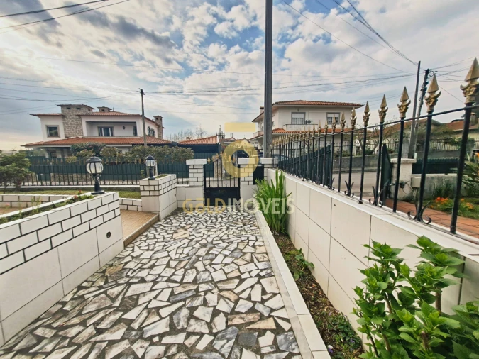 Moradia T3 para Venda em São Roque Foto 42