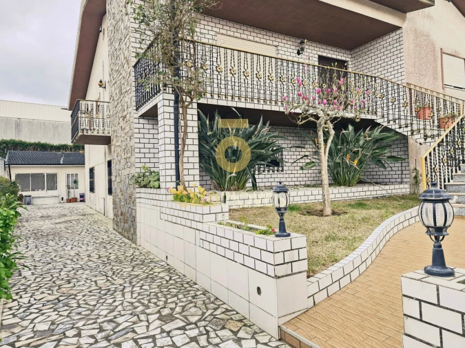 Moradia T3 para Venda em São Roque Foto 5