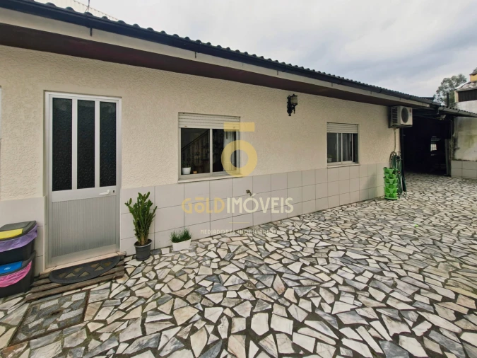 Moradia T3 para Venda em São Roque Foto 33