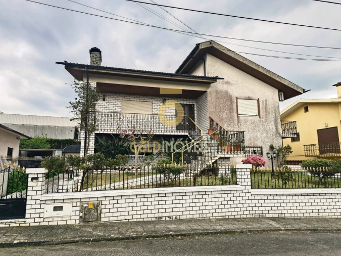 Moradia T3 para Venda em São Roque