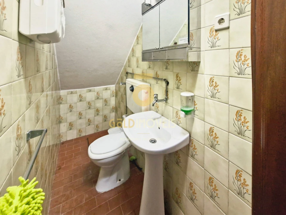 Moradia T3 para Venda em São Roque Foto 28