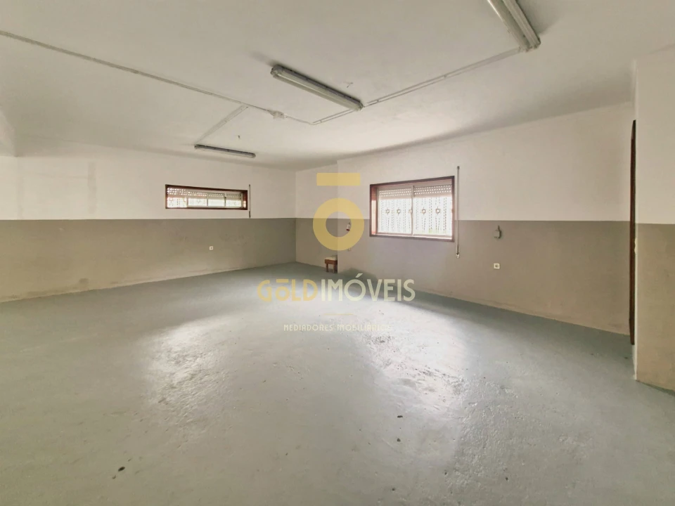 Moradia T3 para Venda em São Roque Foto 31