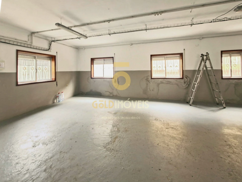 Moradia T3 para Venda em São Roque Foto 32