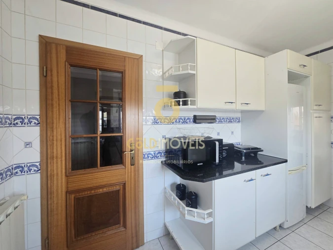 Apartamento T2 para Venda em Marinha Grande Foto 5
