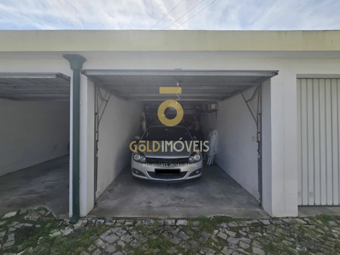 Apartamento T2 para Venda em Marinha Grande Foto 33